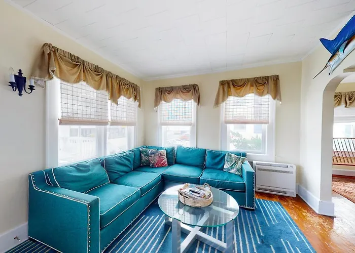 Upper 12 Street Oceanblock * Ocean City