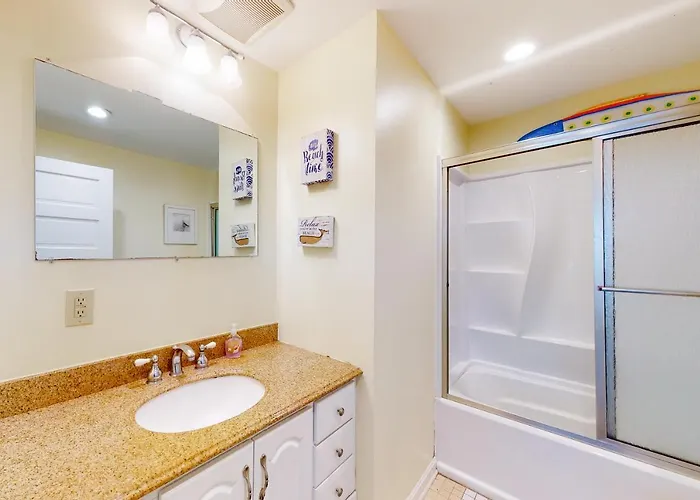 Upper 12 Street Oceanblock