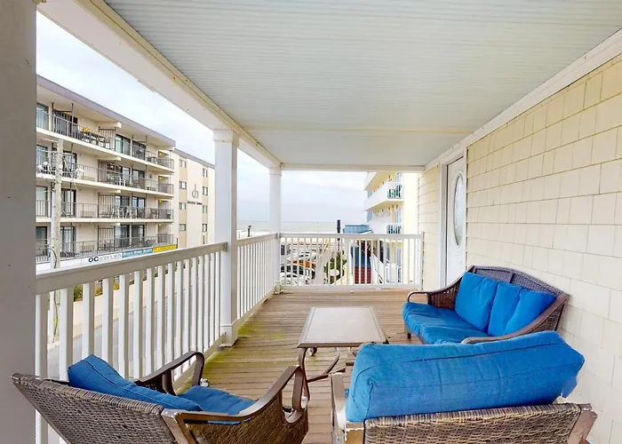 Apartment Upper 12 Street Oceanblock *