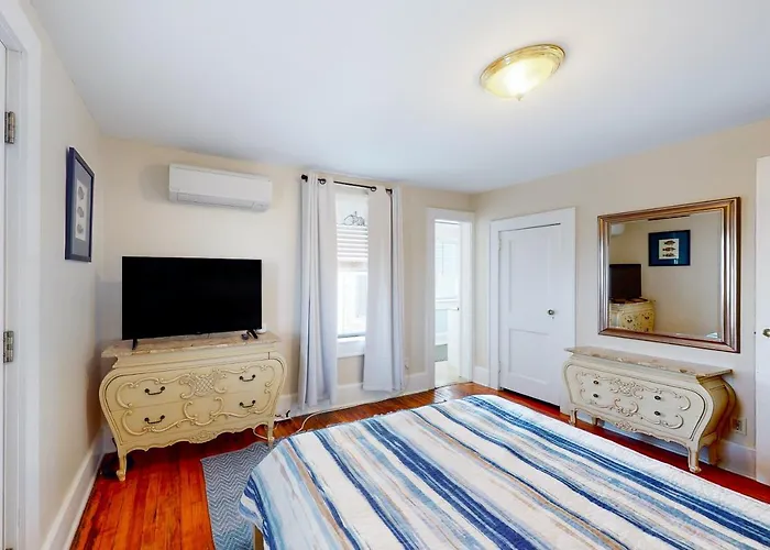Upper 12 Street Oceanblock Apartment *