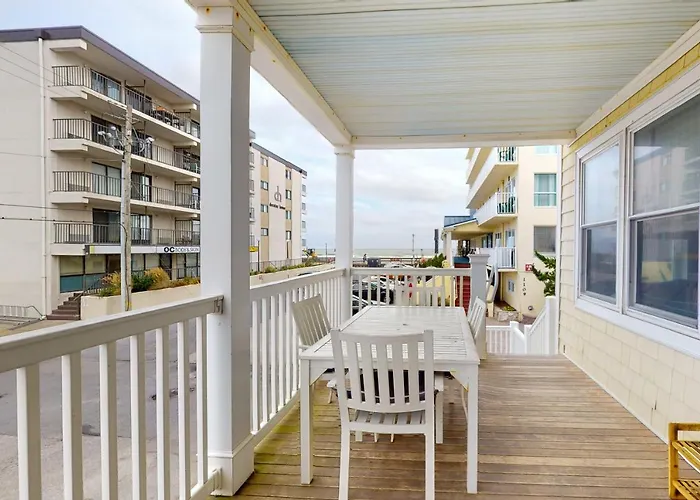 Upper 12 Street Oceanblock Apartment *